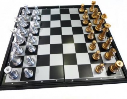 Отдыхаем весело и с пользой! Скидка 50% на шахматы или комплект + шашки магнитные на Ваш выбор!