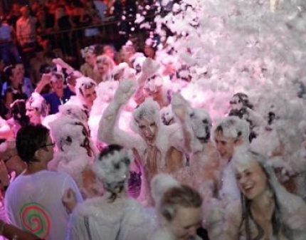 Лучшая ПЕННАЯ вечеринка тусовочного пляжа Рио-де-Жанейро IPANEMA WHITE PARTY2012 в яхт-клубе АДМИРАЛ