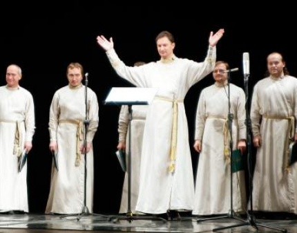 Праздничный мужской хор Свято-Данилова монастыря! 3 января в ДК Зуева! Скидка на билеты 50%!