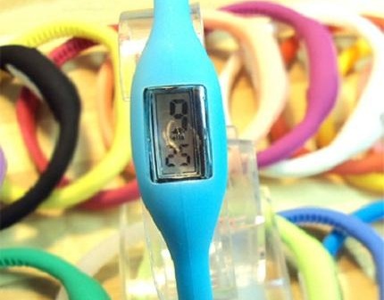 Разноцветная скидка 61% на Sport Bracelet или силиконовые часы к каждому поводу!