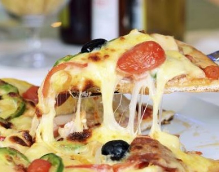 Настоящая итальянская пицца на Ваш вкус от кафе Мин Херц со скидкой 50%! Блаженство вкуса!
