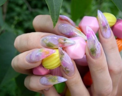 Скидка 60% на роспись ногтей акриловыми красками! И в зимнюю стужу , Ваши ноготочки, сияют!