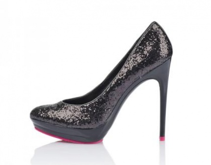 Cкидка 30% на всю женскую обувь интернет-магазина Hotlook.ru! Изящная, стильная, от ведущих брендов!